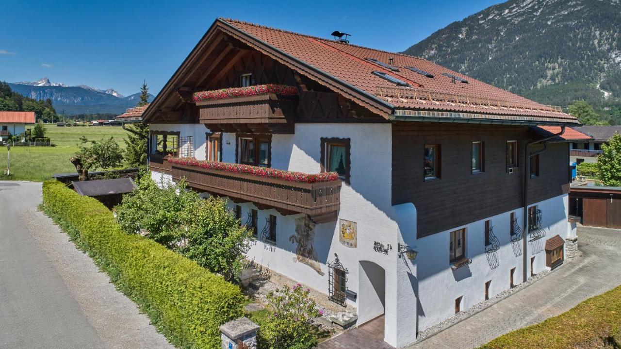 Апартаменты Haus Alpklang Гармиш-Партенкирхен Экстерьер фото
